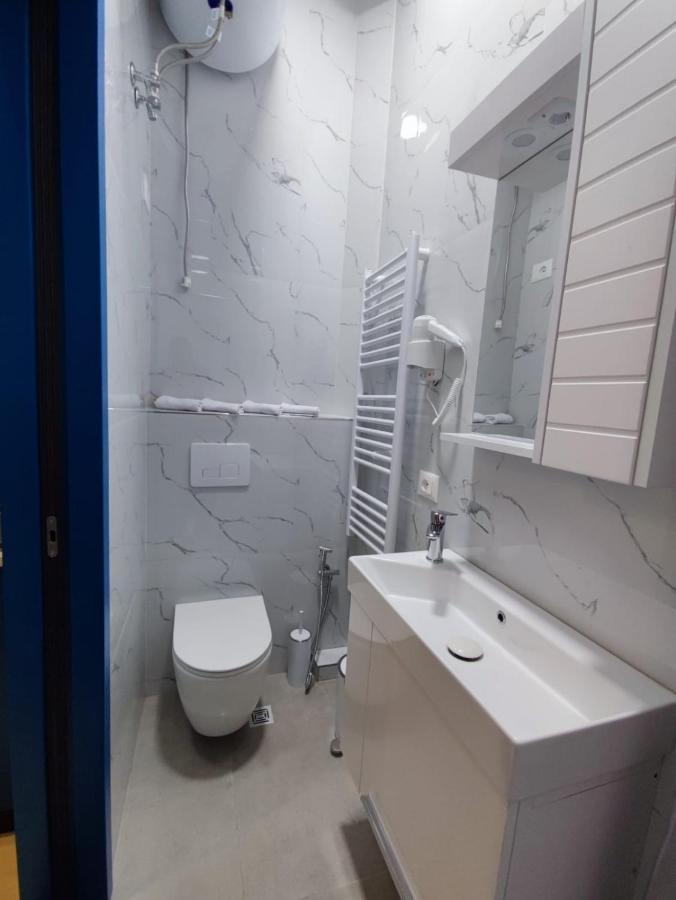 Laiola Apartment Tirana Bagian luar foto